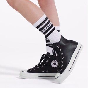 NWOT Chuck Taylor All Star Lift Platform Leather Black